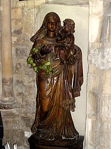 Carved statue of Virgin Mary and Child (17th century)