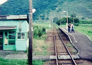 長濑站（2001年，从车窗望向车站）