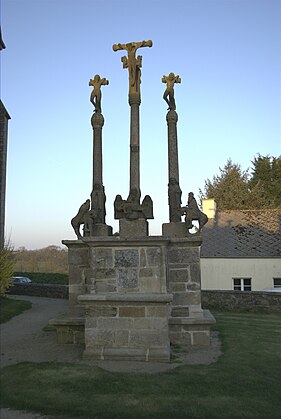 The calvary at Senven-Léhart view from the front.