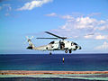 执行反潜作业的MH-60R
