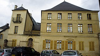肥狗大楼（法语：Maison du Gros Chien）