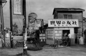 1952年，由長野重一（日語：長野重一）所攝