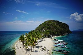 Cabugao Gamay Island, a selfie island in Islas de Gigantes.