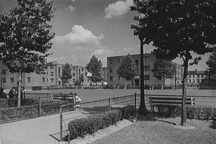 File:PenningtonCourtNewark1940s.tiff