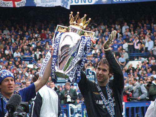 Chelsea players with the 2006 Premiership trophy
