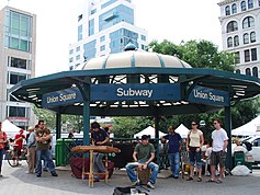 14th Street–Union Square station entrance