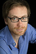 Stephen Merchant in November 2009, by Carolyn Djanogly (edited by Nehrams2020)