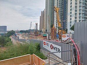 正在兴建车站连续墙，2024年9月