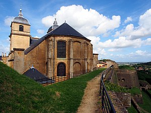 蒙梅迪城堡（法语：Citadelle de Montmédy）