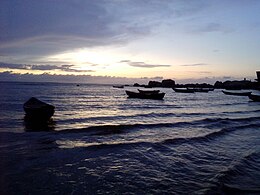 巴纳伊巴，该州人口第二多的市镇。图为盐岩海滩（葡萄牙语：Praia da Pedra do Sal）夕阳。