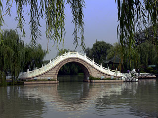 24 ancient beauties played flute on this bridge