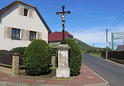 Cross in the centre of Píšťany