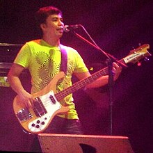 Buddy Zabala during "The Final Set" reunion concert of the Eraserheads in 2009.