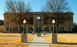 LeFlore County Courthouse in Poteau