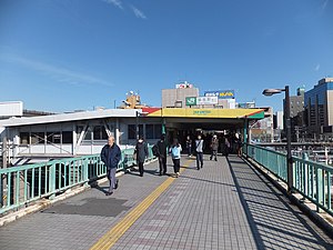苏我站西口（摄于2011年12月10日）