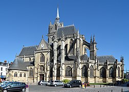 池沼圣母教堂（法语：Église Notre-Dame-des-Marais de La Ferté-Bernard）