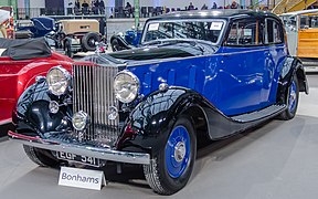 Rolls-Royce Phantom III 1937 high-quality centre-lock (wire) wheels streamlined by nave plates