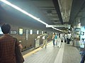 The Seoul Subway Line 1 platforms in July 2006, before interior refurbishment and platform screen doors retrofit