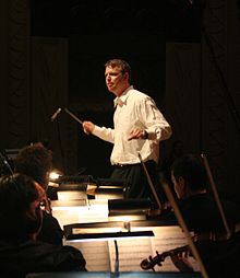 Wynn conducting the Golden State Pops Orchestra, 2009.