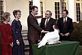 1991年，美国总统乔治·H·W·布希参与第三届年度感恩节火鸡赦免仪式