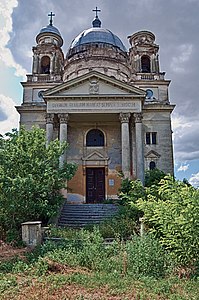 The ruins of the church in Bobda, former mausoleum of the Csávossy counts and Roman Catholic church