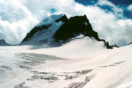 14. Gannett Peak is the highest summit of the Wind River Range and Wyoming.