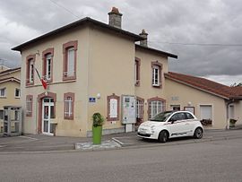 The town hall in Hudiviller