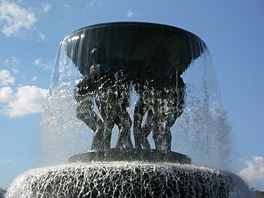 Fountain at the Vigeland sculpture park