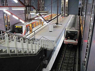 The platform seen from one of the mezzanine levels