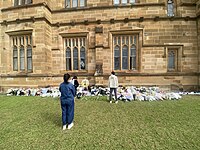 Makeshift memorial honouring victim Cheng Yixuan at the University of Sydney[85]