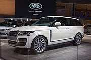 The Range Rover SV Coupé at the 2018 Paris Motor Show (ventral view)
