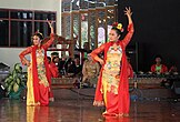 Jaipongan Langit Biru dance from West Java