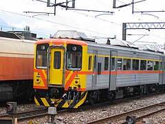 DR3100型内燃动车组（花莲车站）