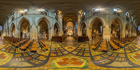 A 360x180 degree view of the nave