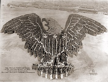 "The Human American Eagle", 12,500 people