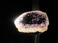 Quartz var. amethyst geode