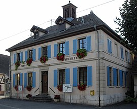 The town hall and school in Lutter