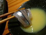 沾酱的日本银带鲱刺身