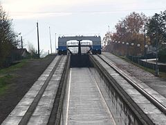 Engines and movable gate at the top of the slope