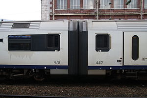 重联时的两动车组衔接处，拍摄于里尔佛兰德站