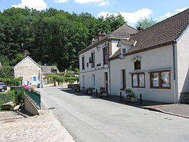 The town hall in Droue-sur-Drouette