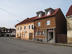 Municipal office and post