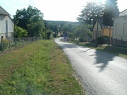 Alsótelekes High Street