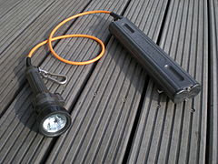A "canister" style dive light