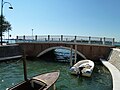 Pont au rio longeant les viale Manuzio