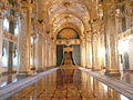 俄罗斯莫斯科克里姆林宫圣安德烈勋章大厅的沙皇与王后宝座。