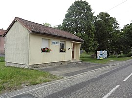 The town hall in Neufmoulins