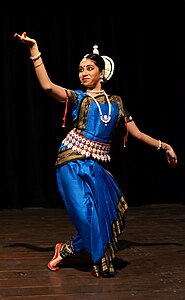 Odissi performer, by Bellus Delphina (edited by Crisco 1492)