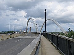 Construction of the new Frederick Douglass Bridge