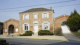 The town hall in Moncetz